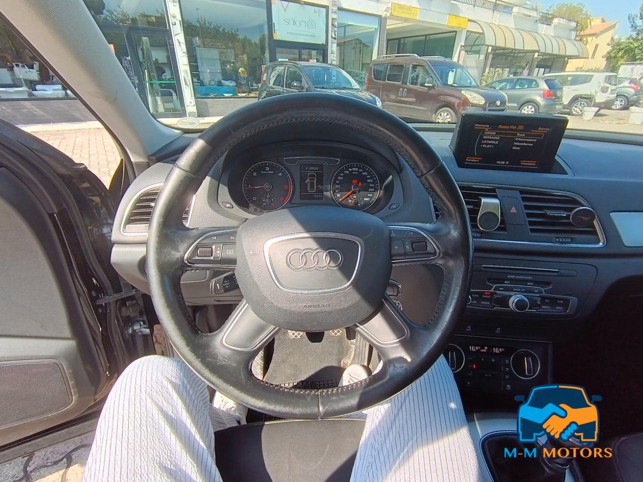 Audi Q3 2.0 tdi Business 120cv