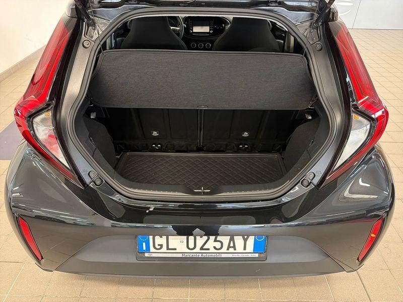 Toyota Aygo X 1.0B (72 CV) Active S-CVT