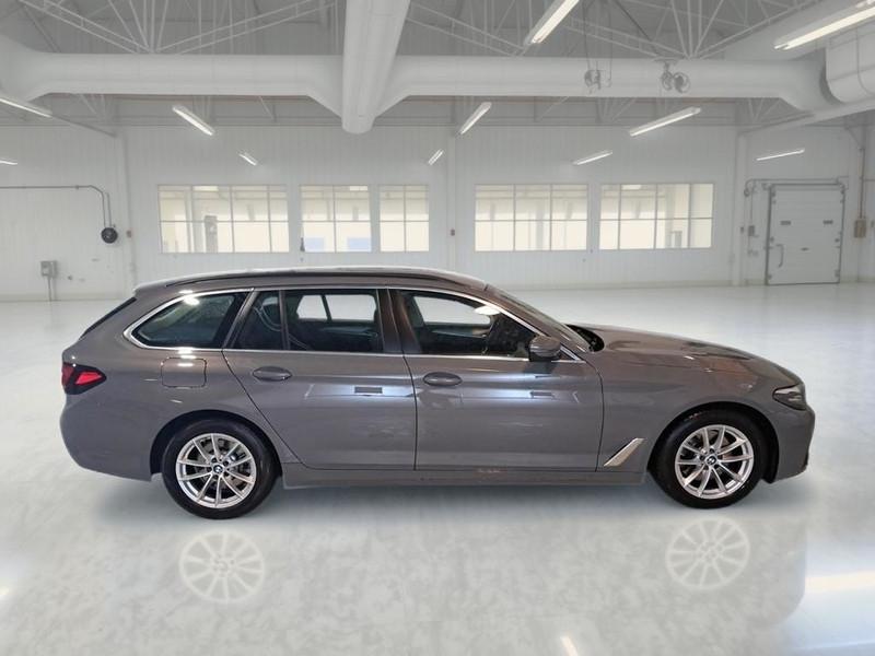 BMW 518 48V Business Touring Auto