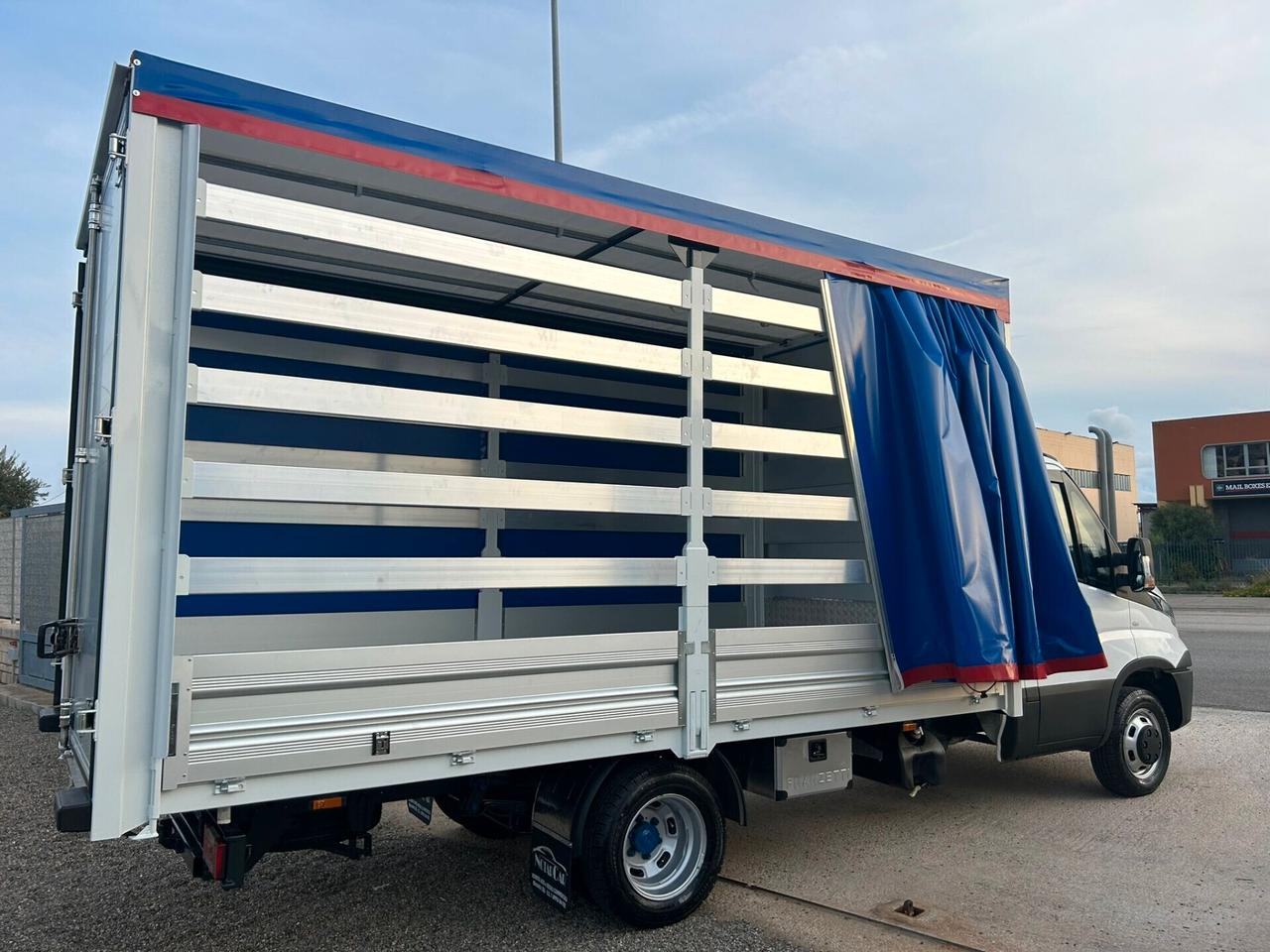 IVECO DAILY 35-13 CASSONE CON CENTINA