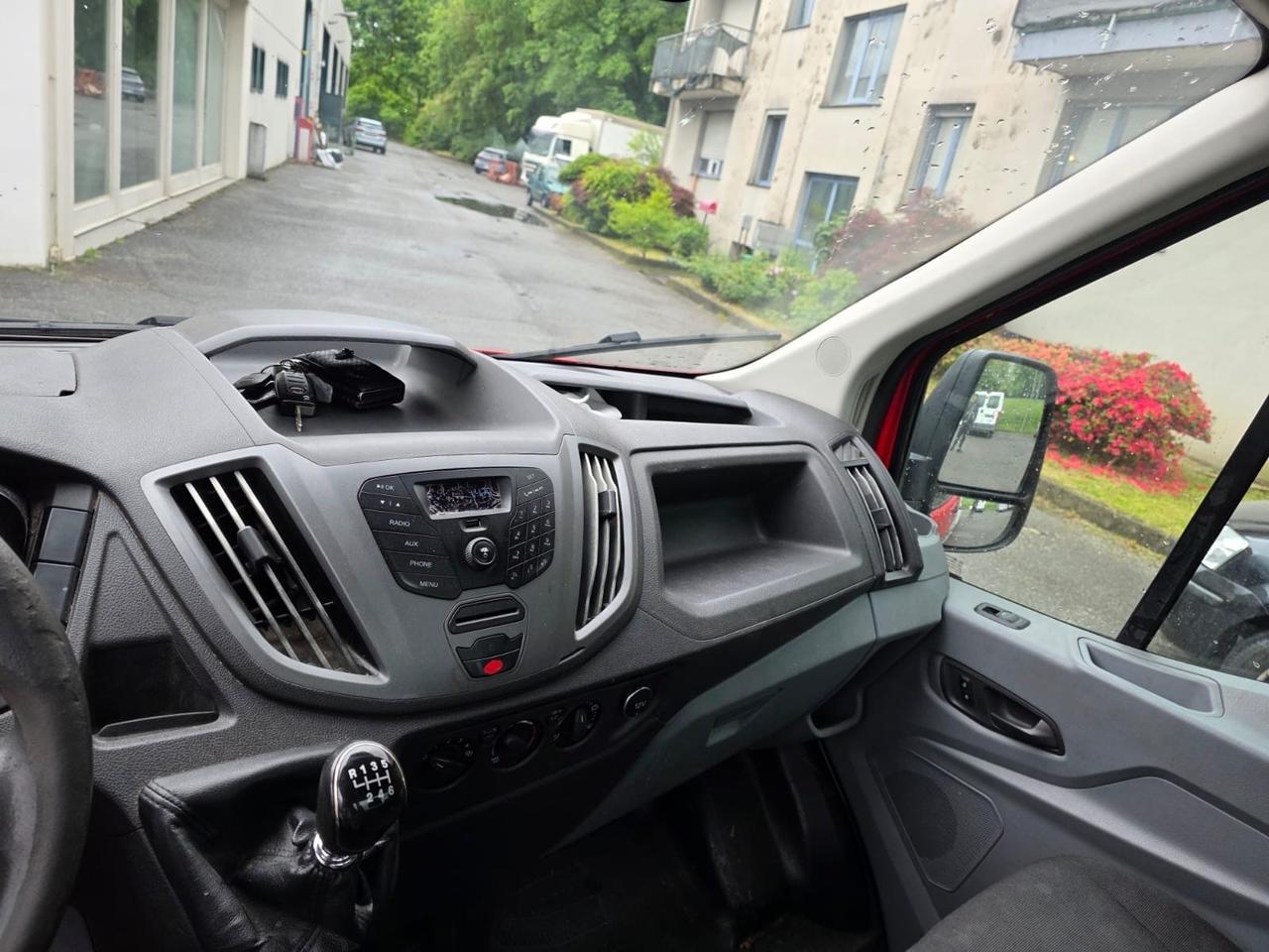 Ford Transit carroattrezzi