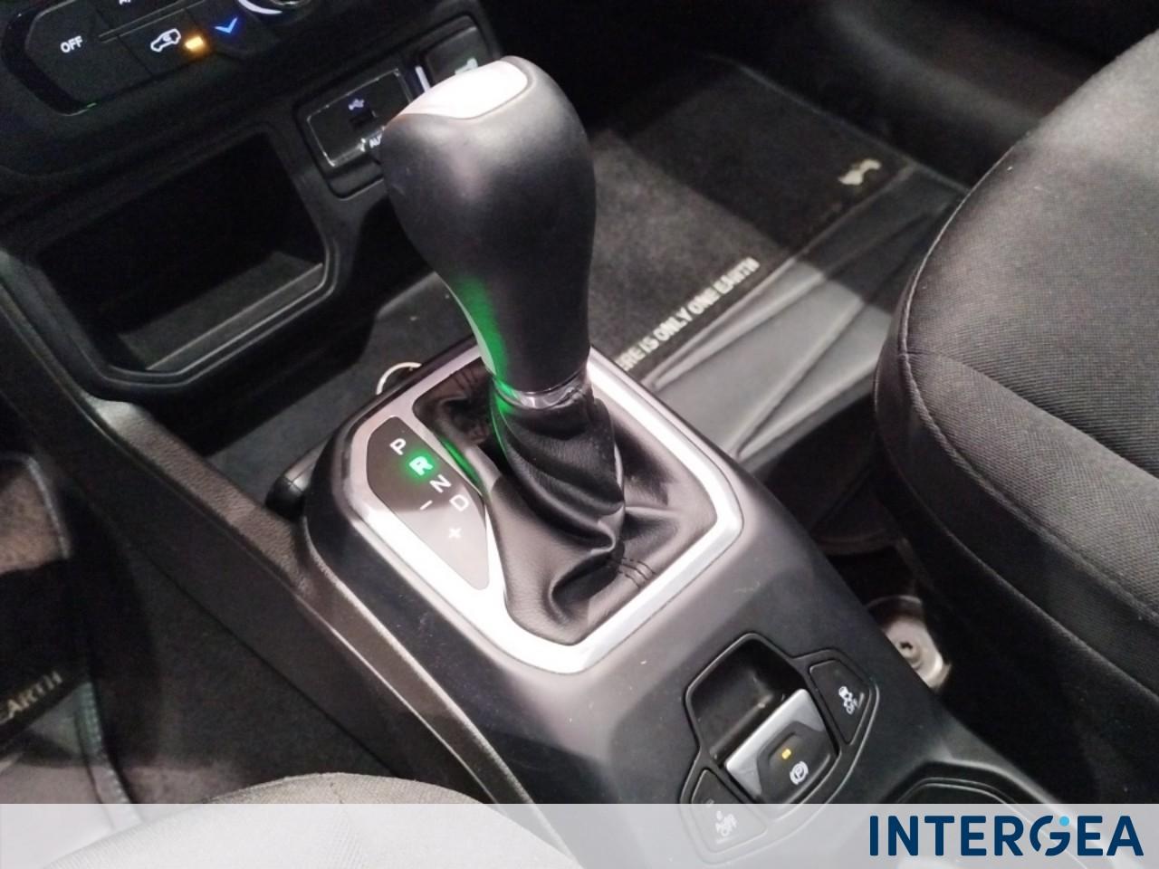 JEEP Renegade 1.5 turbo t4 mhev Upland 2wd 130cv dct