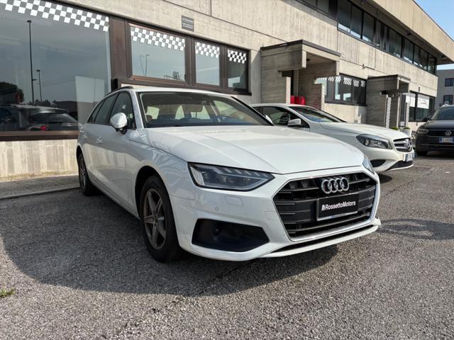 AUDI A4 Avant 30 TDI/136 CV S tronic