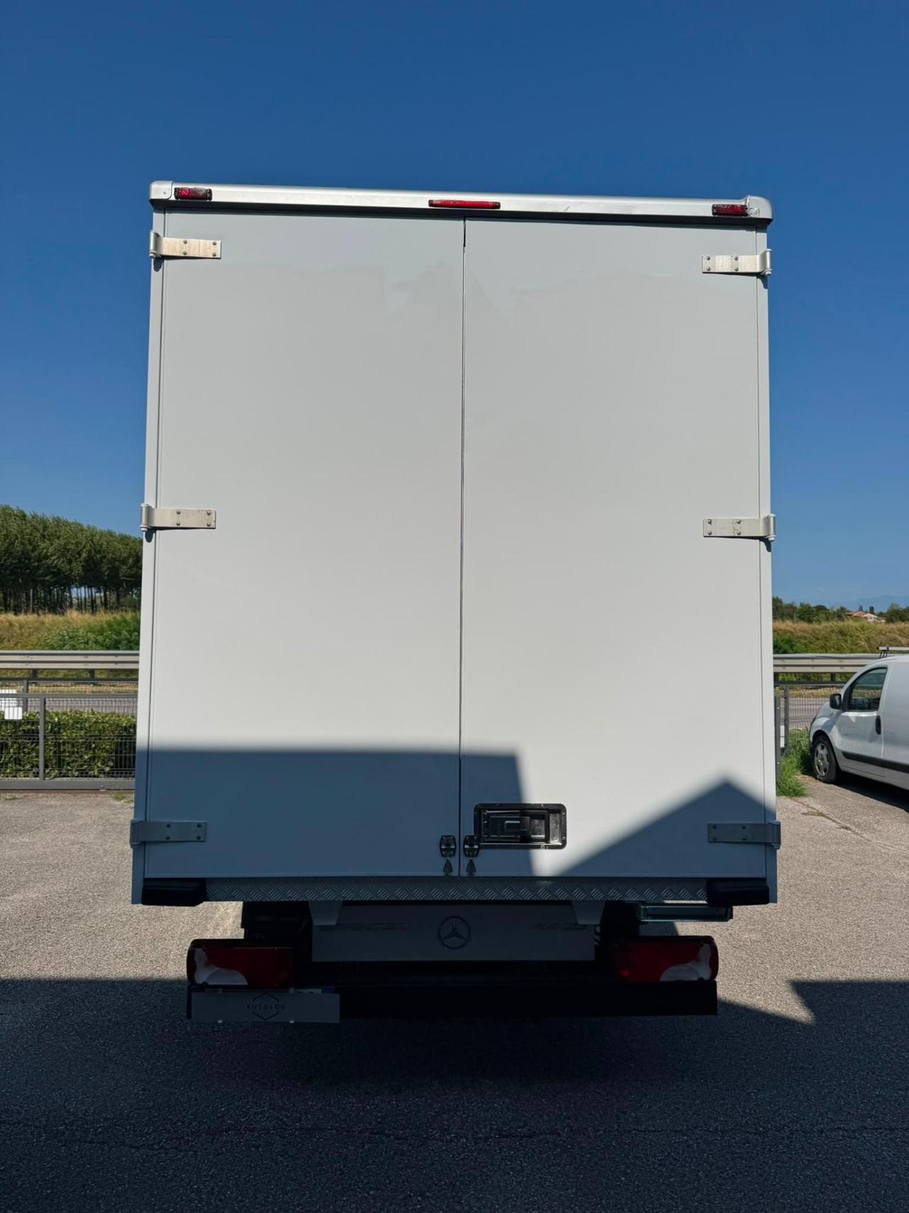 Mercedes-benz Sprinter T43/35 414 CDI RWD RG Cabinato