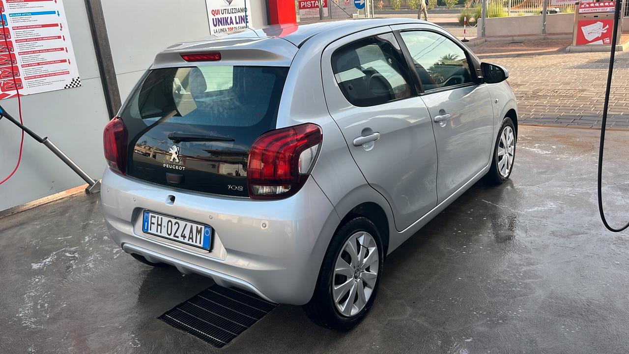 Peugeot 108 PureTech 82 5 porte Allure