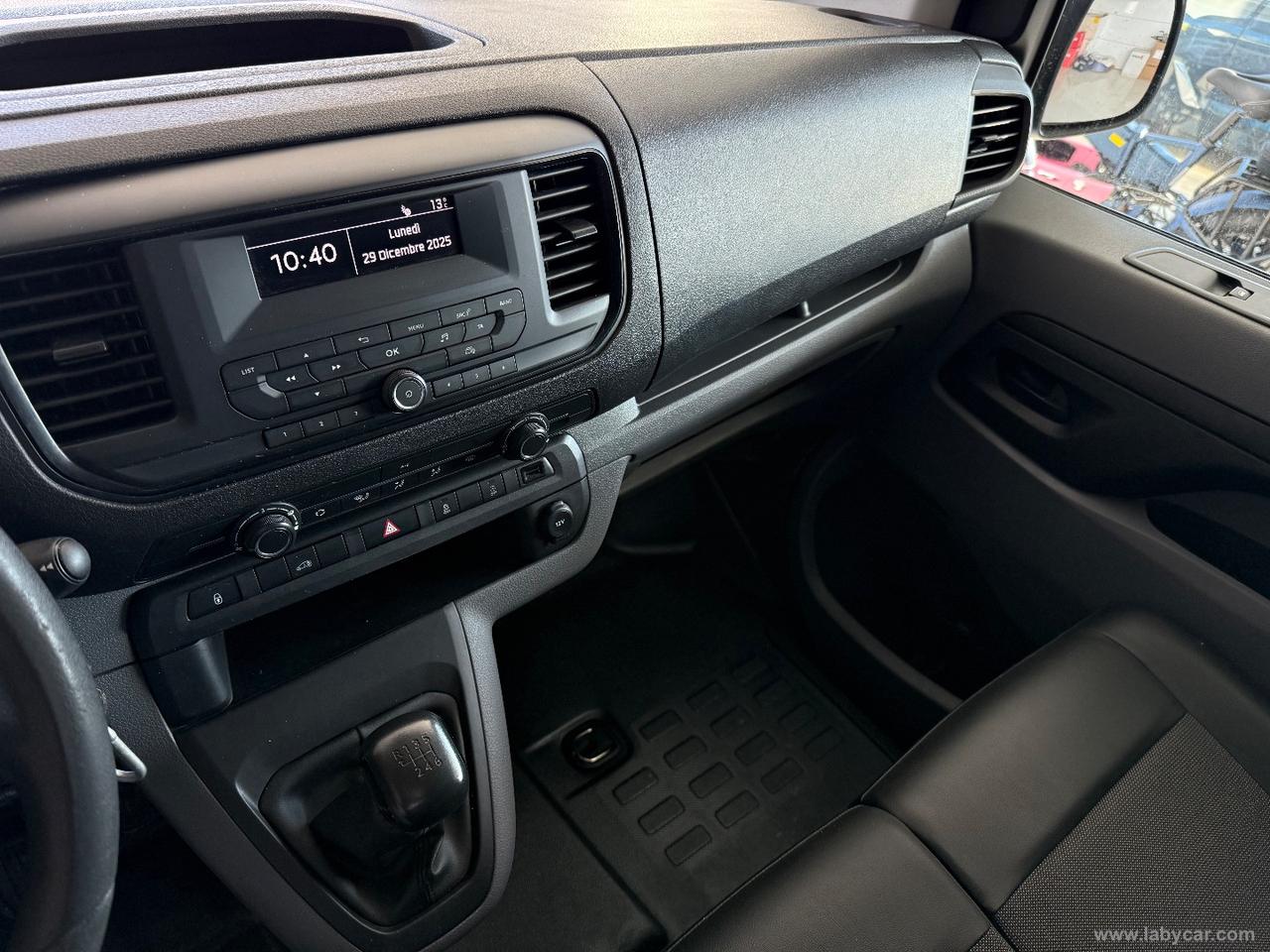 Vivaro 1.5D120S&S PL-TN M Furg. Essentia