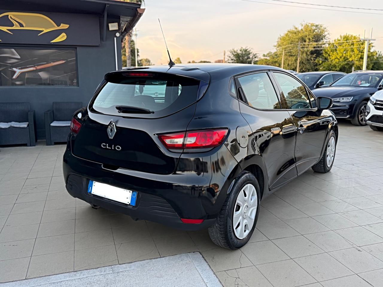 Renault Clio 1.2 75CV GPL 5 porte Live Garanzia 12 Mesi