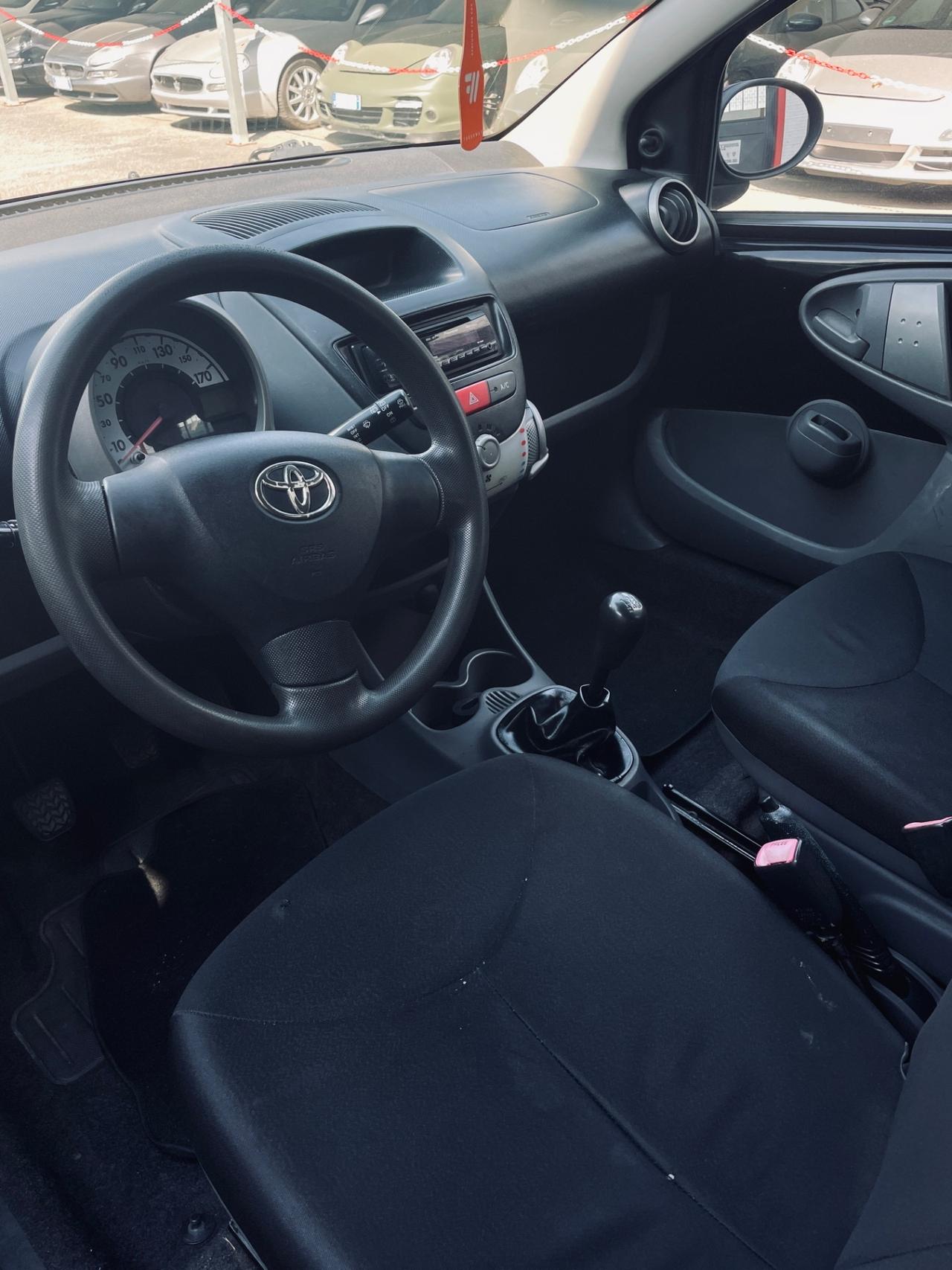 Toyota Aygo 1.0 5 porte Now