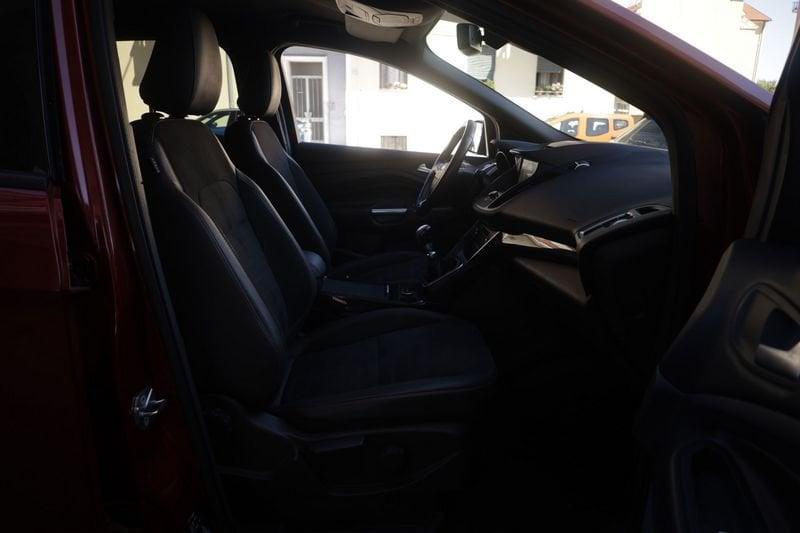 Ford Kuga Ford Kuga 1.5 TDCi 120CV S&S 2WD ST-Line Unicoproprietario