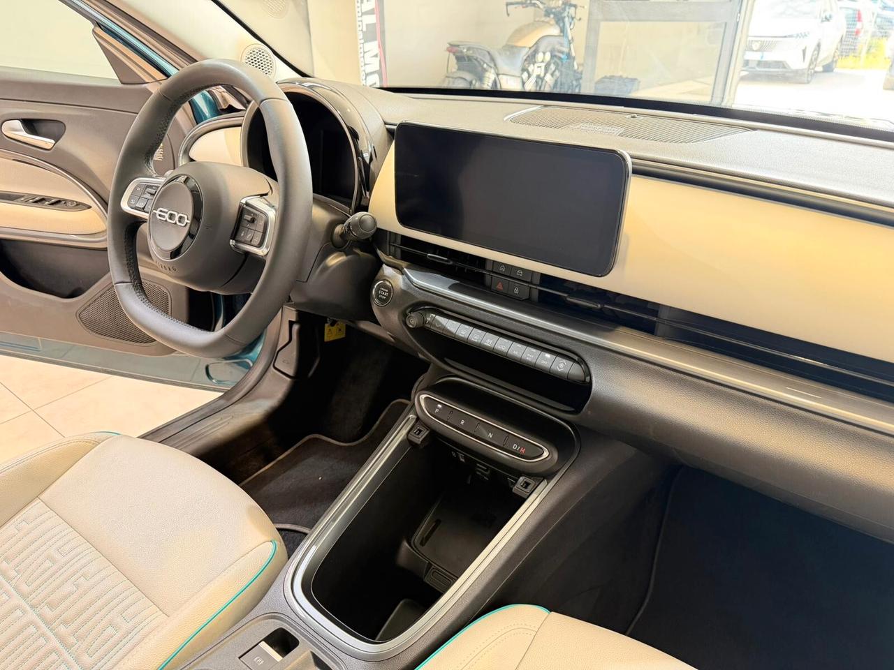 Fiat 600 Hybrid 110 CV DCT MHEV La Prima II