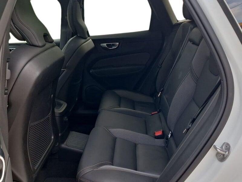 Volvo XC60 Recharge T6 Plug-in Hybrid 253+145 CV AWD Automatico Plus Dark