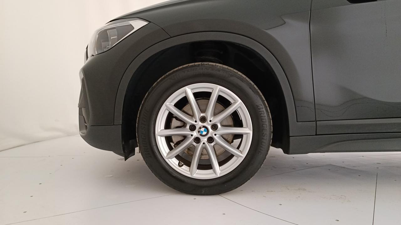 BMW X1 F48 2019 - X1 sdrive18i Advantage 136cv