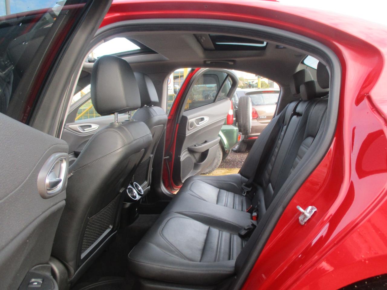 Alfa Romeo Giulia 210 CV AT8 AWD Q4 Veloce STRAFULL