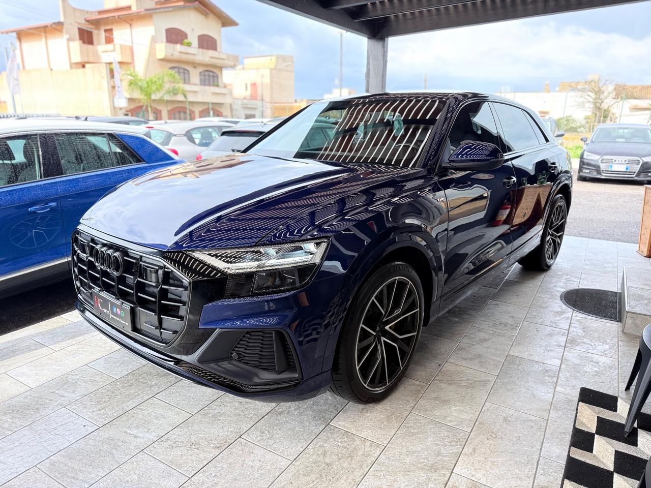 Audi Q8 50 TDI 286 CV quattro tiptronic Sport