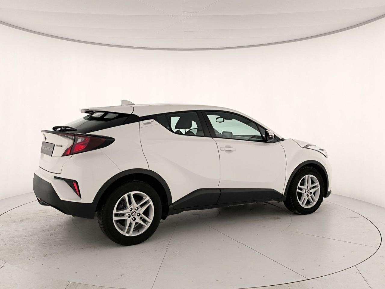 Toyota C-HR 1.8 hev active fwd e-cvt