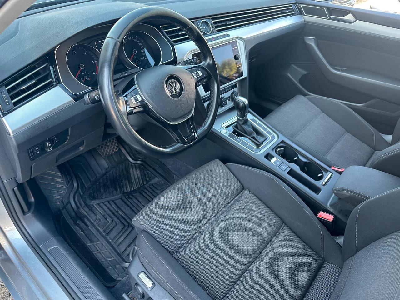 Volkswagen Passat Variant 1.6 TDI SCR DSG Business BMT