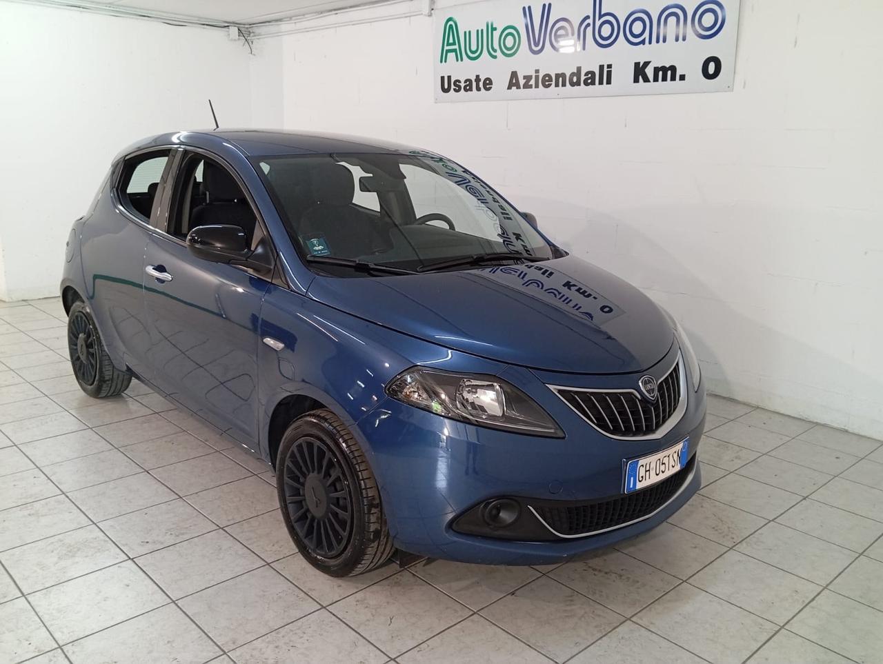 Lancia Ypsilon 1.0 FireFly 5 porte S&S Hybrid Ecochic Silver