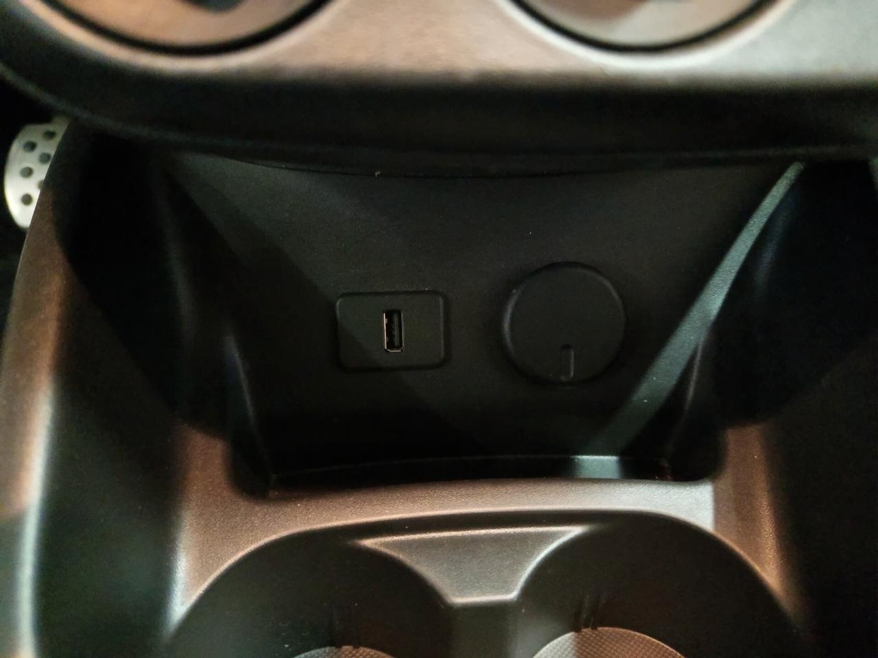 Opel Corsa 1.4 90CV GPL Tech 5 porte Innovation