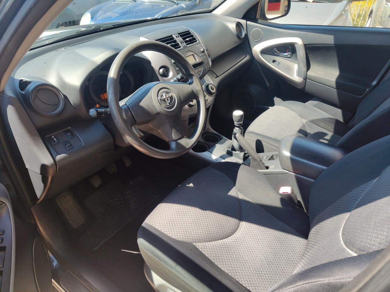 Toyota RAV 4 RAV4 2.2 D-4D 136 CV Sol