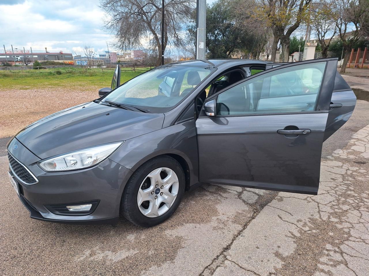 Ford Focus 1.5 TDCi BERLINA 124000 KM 2015