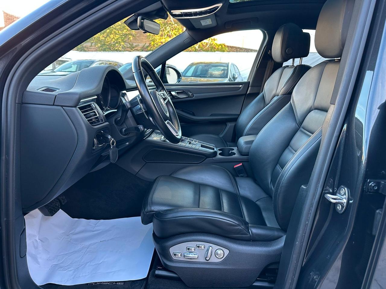 Porsche Macan 2.0 benzina 245 cv - 2021