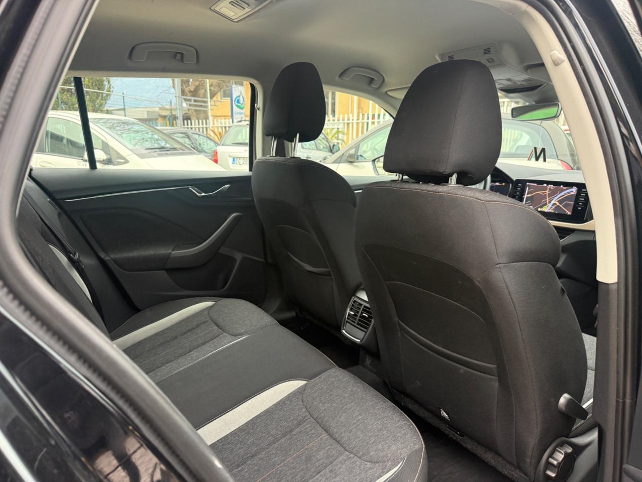 Skoda Kamiq 1.6 TDI SCR Dark Shade