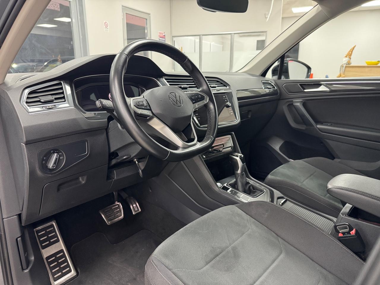 Volkswagen Tiguan 2.0 TDI 150 CV SCR DSG Elegance