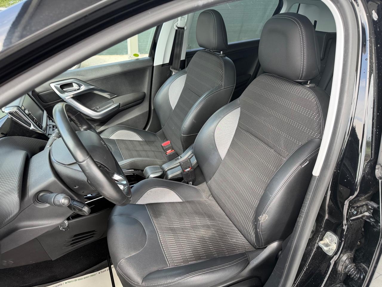 Peugeot 2008 BlueHDi 100 Allure