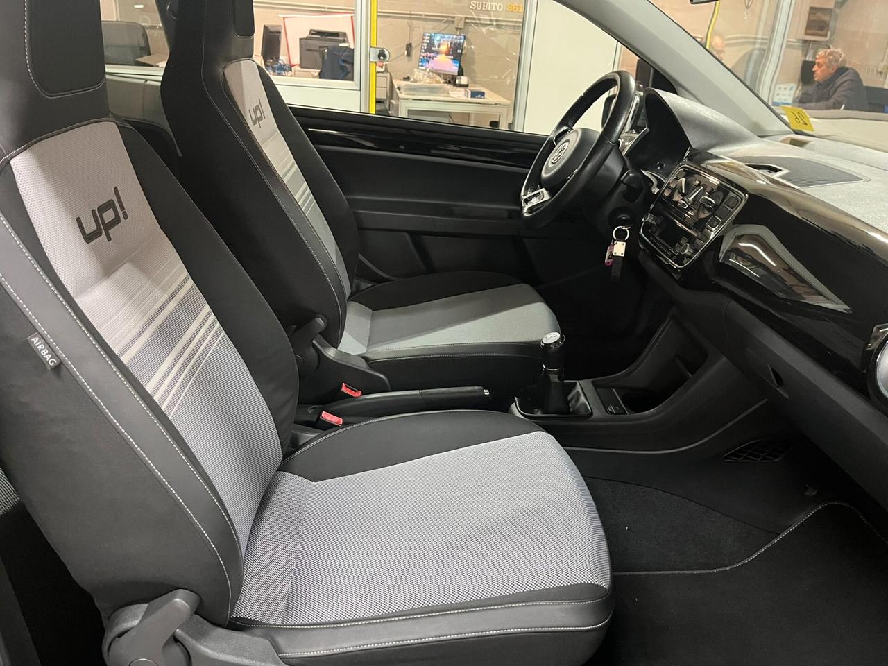 Volkswagen up! 1.0 75 CV 3p. high