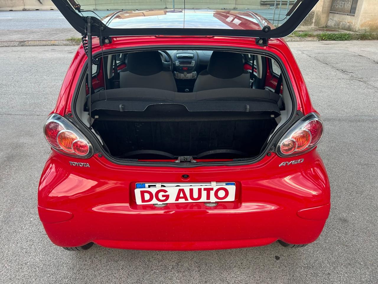 Toyota Aygo 1.0 benzina 68 cv 2012