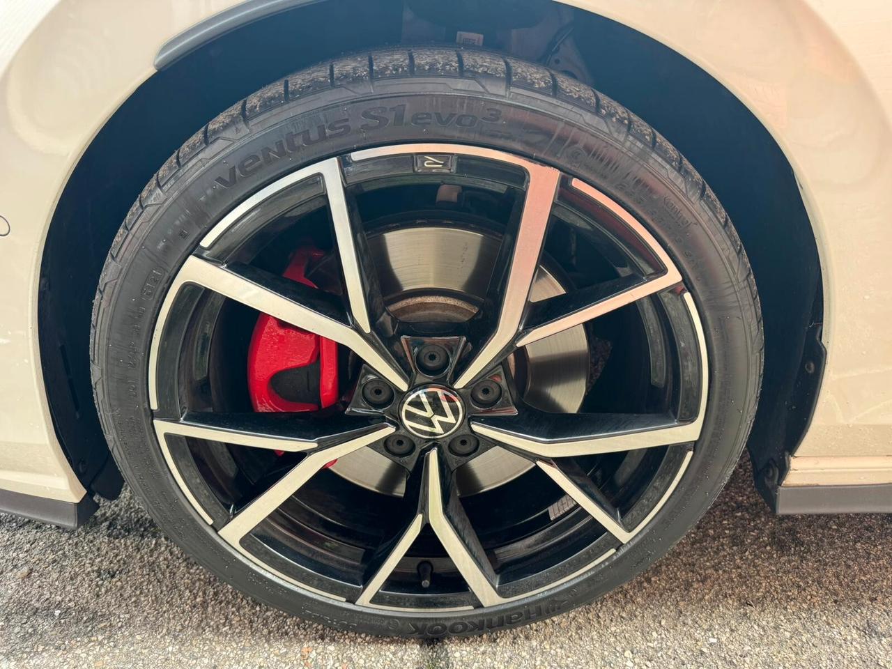 Volkswagen Golf GTI 2.0 TSI Performance 245cv dsg