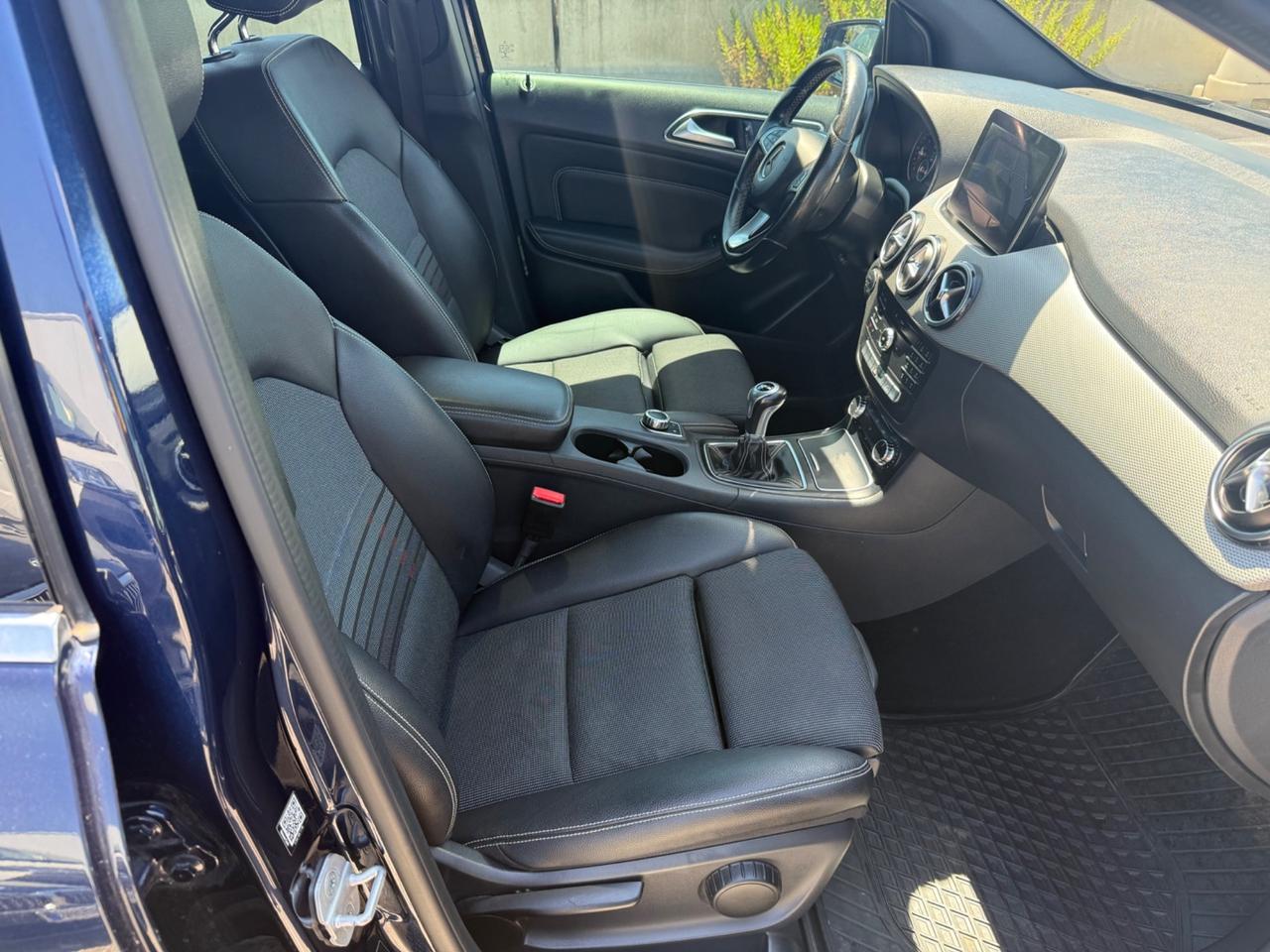 MERCEDES B 180d SPORT TETTO APRIBILE!!!