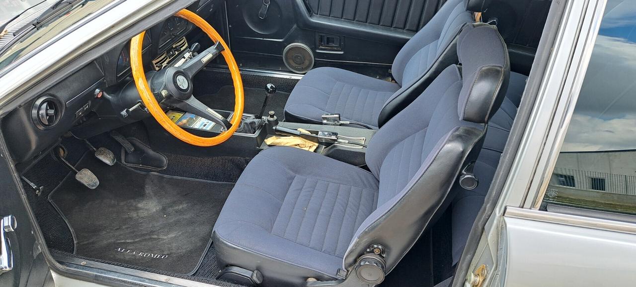 Alfa Romeo Spider Alfetta 1.8 GT coupe