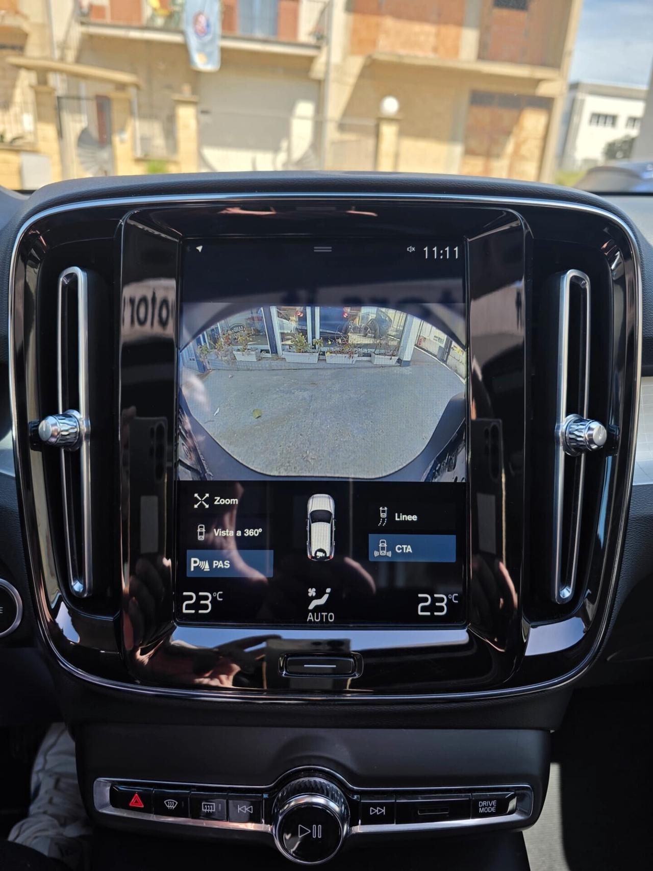 Volvo XC40 D3 Tettuccio HARMAN kardon