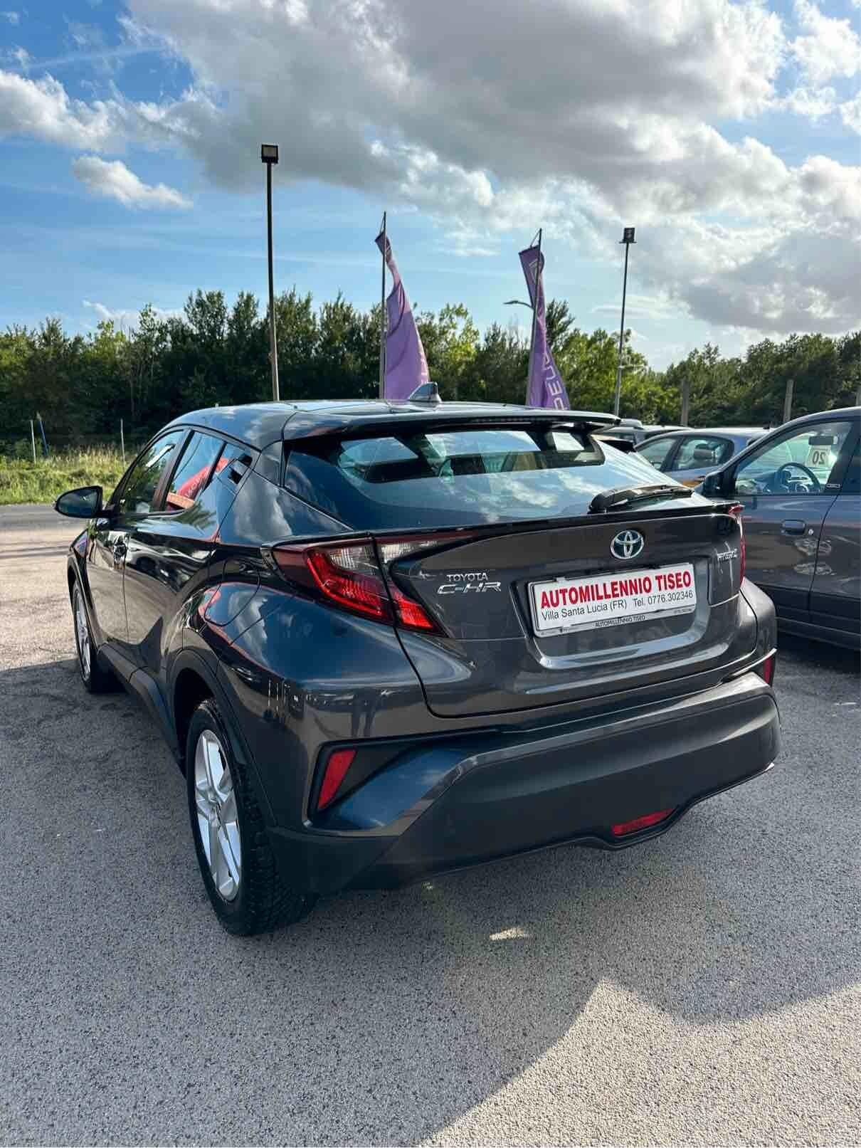 Toyota C-HR 1.8 Hybrid E-CVT Business