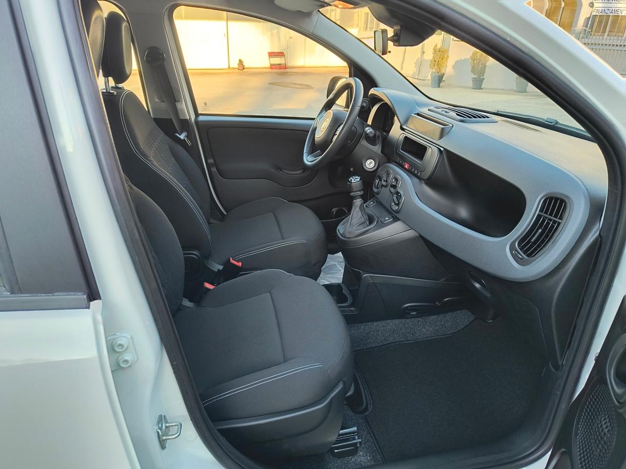 Fiat Panda 1.0 FireFly S&S Hybrid KM0