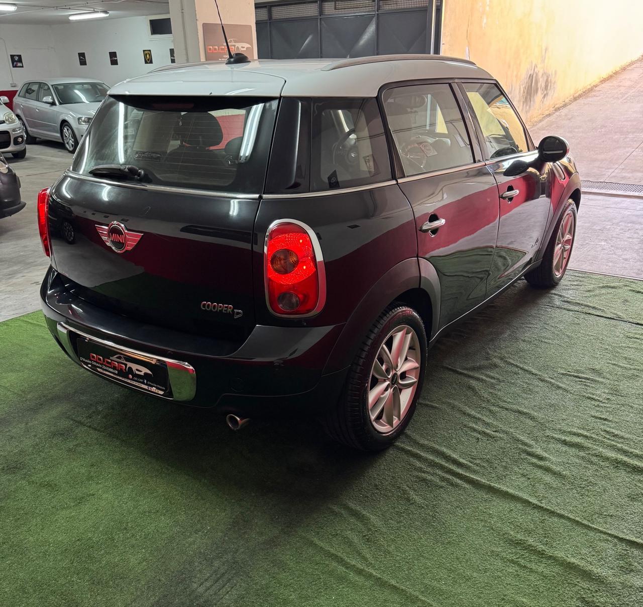 Mini Cooper D Countryman ALL 4 cambio automatico 130000 Chilometri