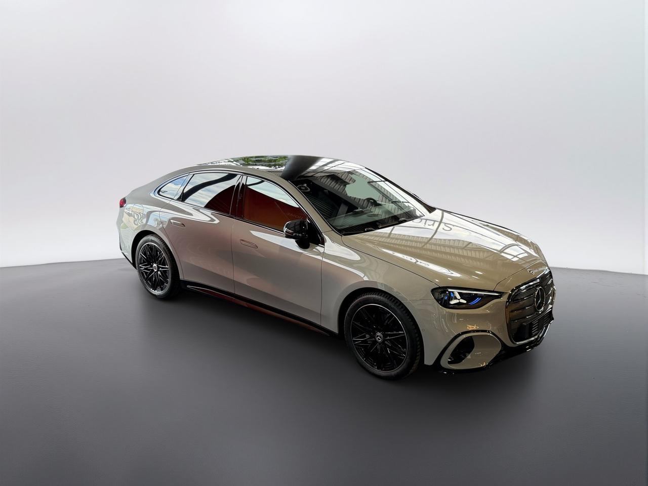 Mercedes-Benz C 400 4MATIC con tecnologia EQ