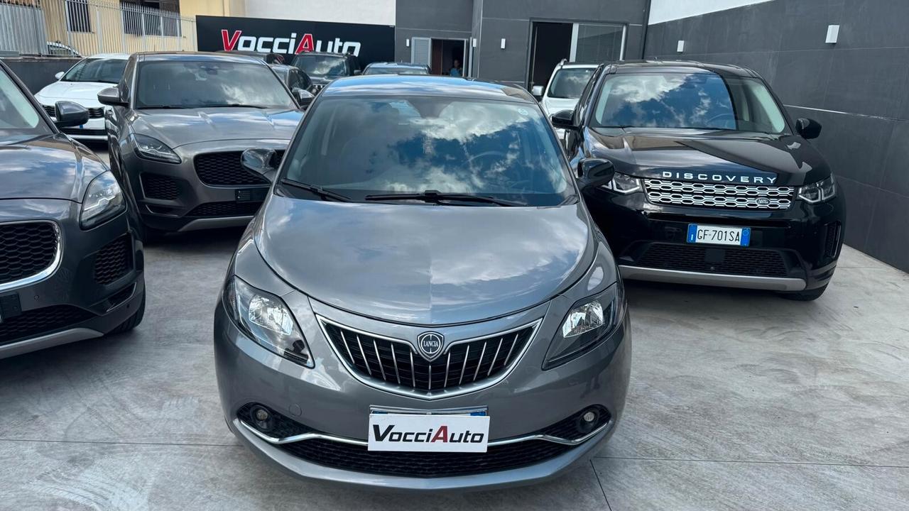 Lancia Ypsilon 1.0 FireFly 5 porte S&S Hybrid Gold