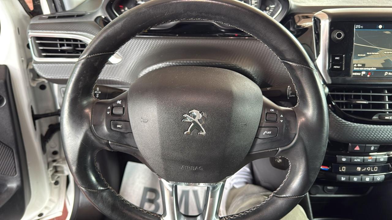 Peugeot 208 PureTech 82 5 porte Allure