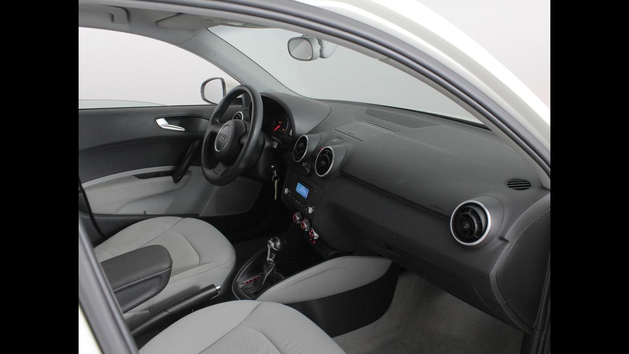 AUDI A1 I 2010 Sportback - A1 Sportback 1.4 tfsi Ambition 122cv s-tronic