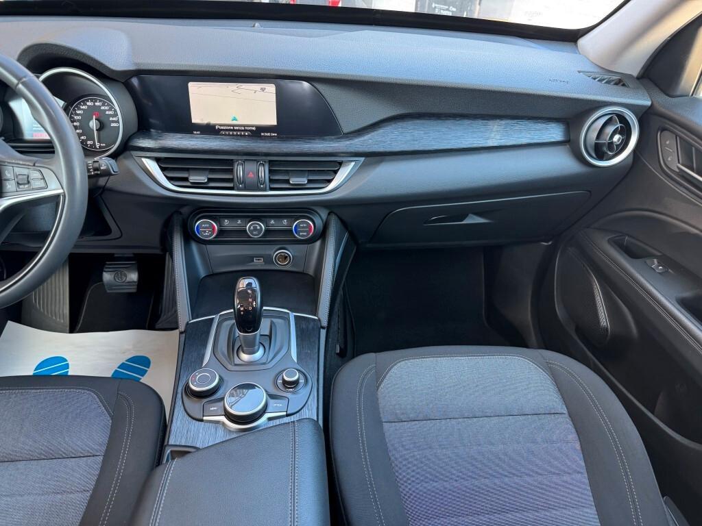 Alfa Romeo Stelvio 2.2 T Business Rwd 190cv Auto
