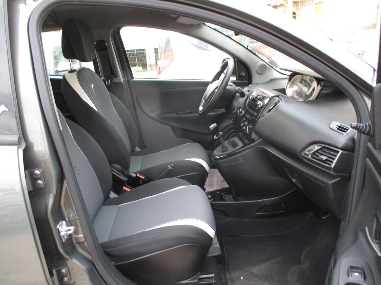 Lancia Ypsilon 1.2 69 CV 5 porte GPL Ecochic 2015