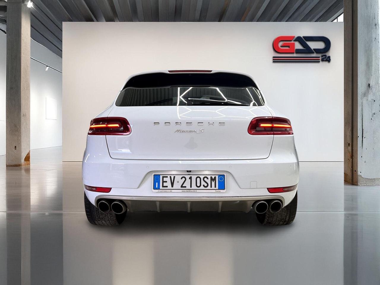 Porsche macan s 3.0 diesel strafull accetto permute