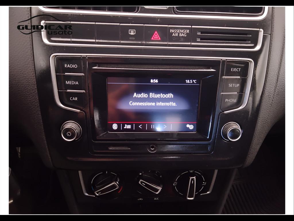 VOLKSWAGEN Polo V 2014 - Polo 5p 1.0 mpi Comfortline 75cv