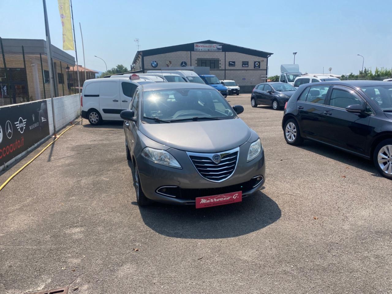 Lancia Ypsilon Oro