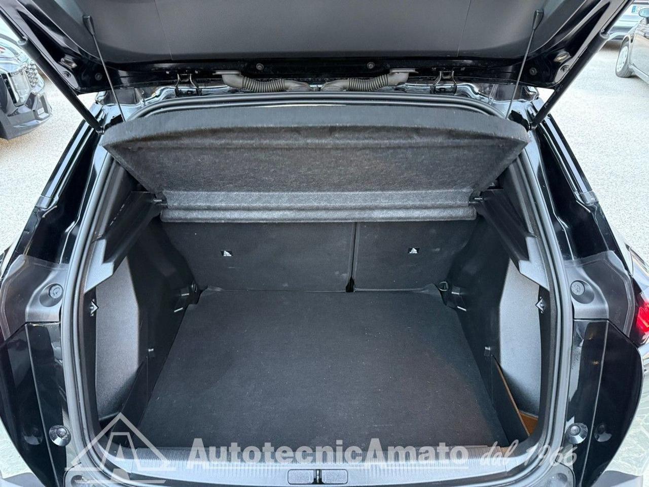 Peugeot 2008 PureTech 100 S&S Allure Pack