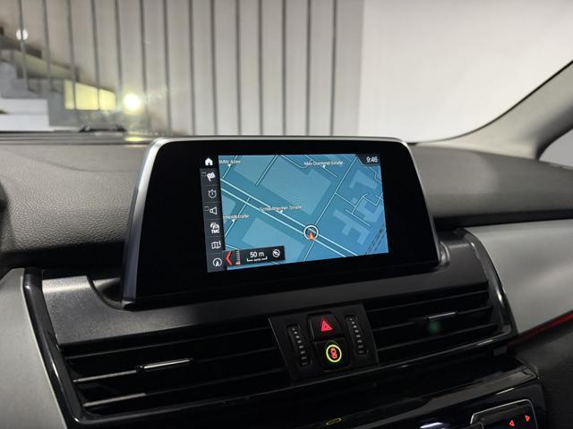 BMW 218 i Active Tourer Advantage