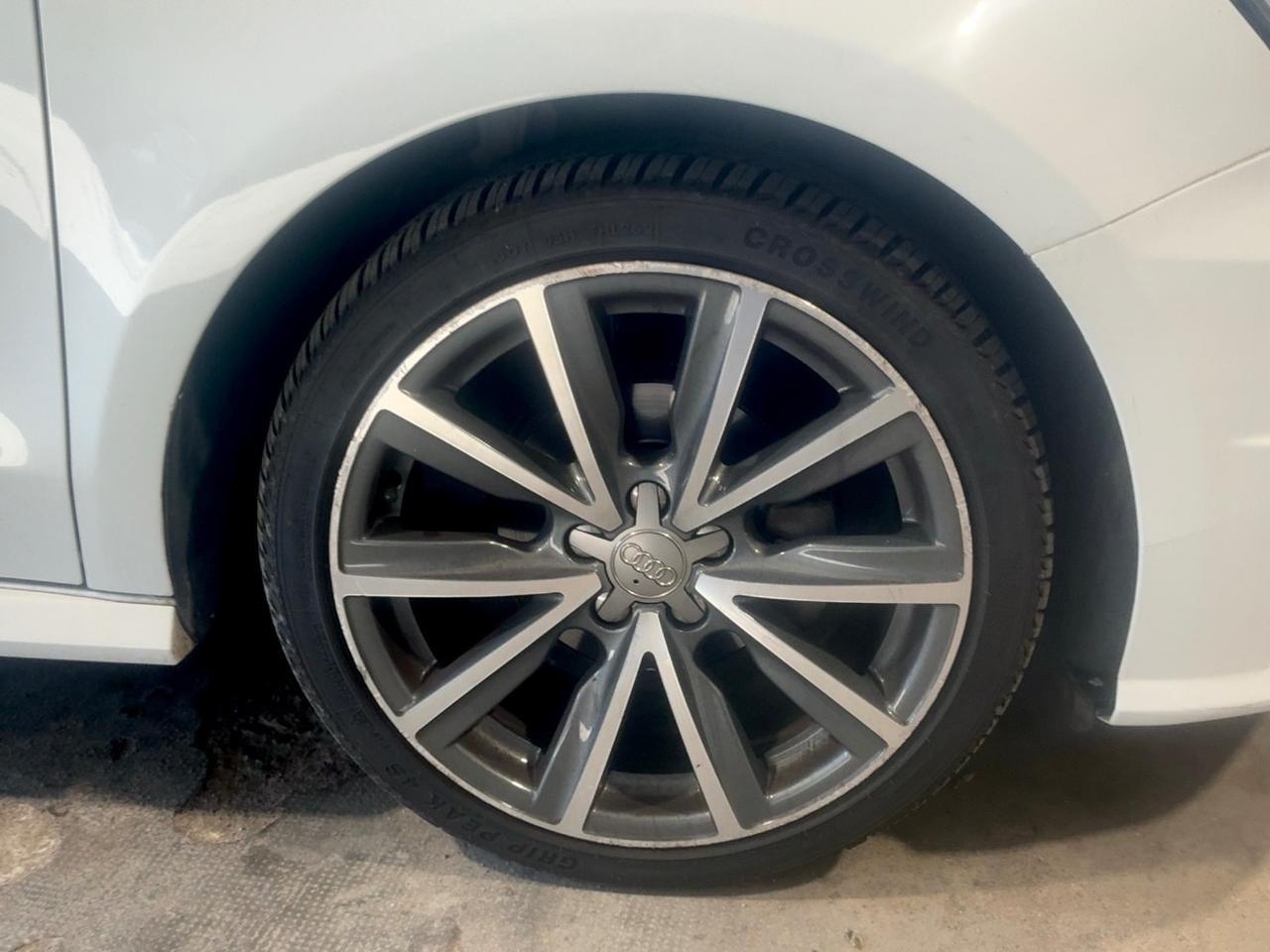 AUDI A1 Sportback S-LINE 1.4 TDI 90 CV FULL
