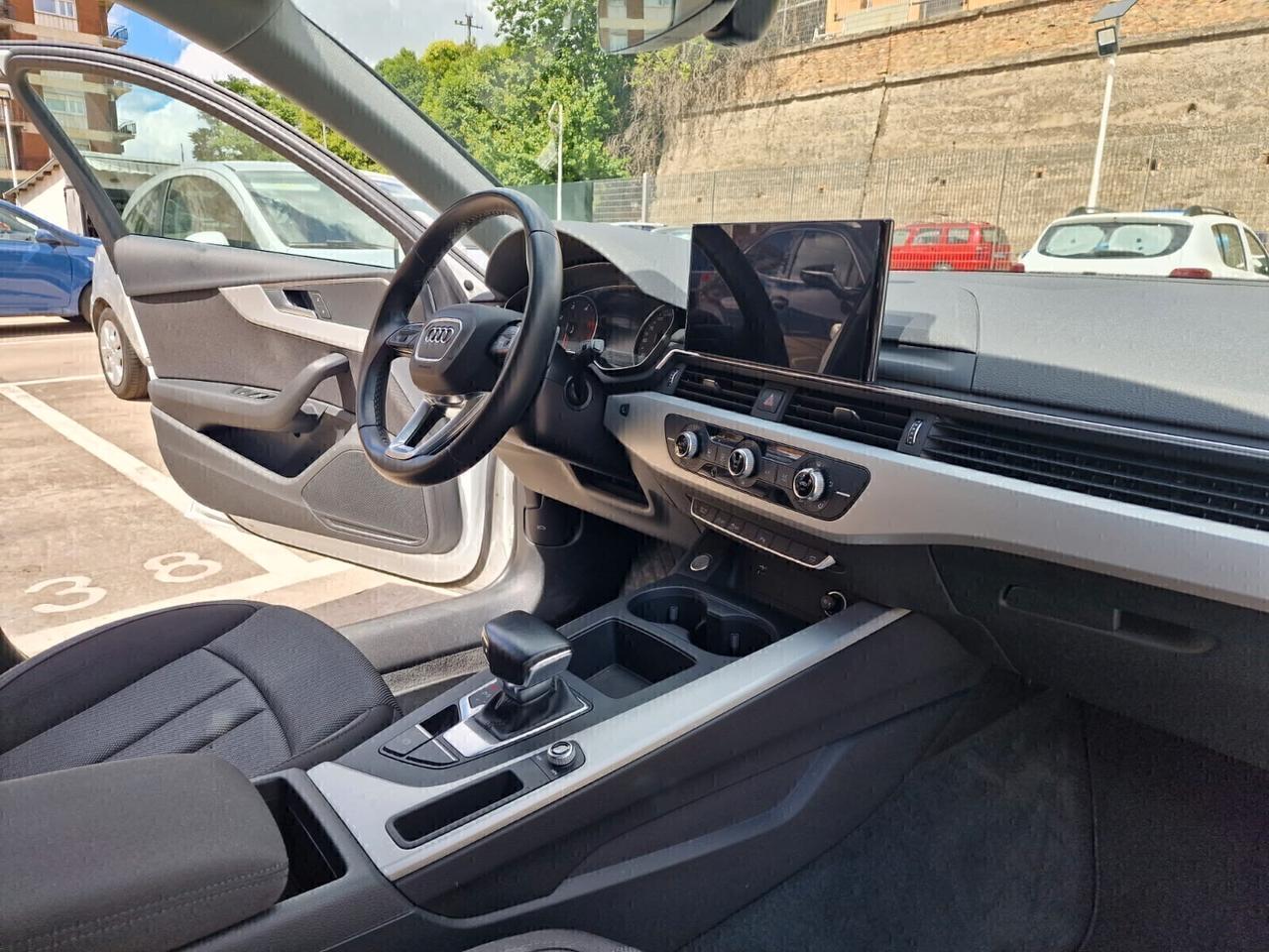 Audi A4 Avant 30 2.0 Hybrid/tdi Business 136cv S-tronic